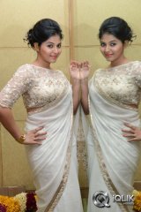 Anjali at Geethanjali Movie First Look Launch